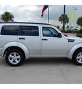 dodge nitro 2011 silver suv sxt gasoline 6 cylinders 2 wheel drive automatic with overdrive 77642