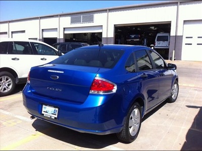 ford focus 2011 blue sedan s gasoline 4 cylinders front wheel drive automatic 75062