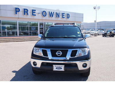 nissan frontier 2011 black sl gasoline 6 cylinders 2 wheel drive automatic 77074