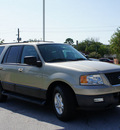 ford expedition 2004 gold suv xlt 8 cylinders automatic 76210