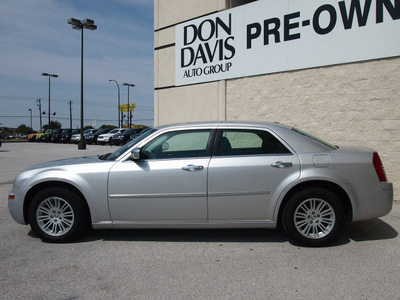 chrysler 300 2010 silver sedan touring gasoline 6 cylinders rear wheel drive automatic 76011