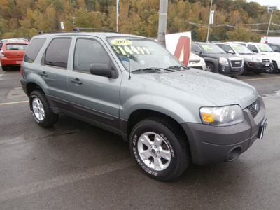ford escape 2007 green suv xlt gasoline 4 cylinders front wheel drive automatic with overdrive 13502