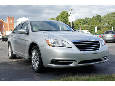 chrysler 200 2012 silver sedan lx 4 cylinders automatic 28677