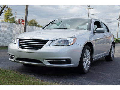 chrysler 200 2012 silver sedan lx 4 cylinders automatic 28677