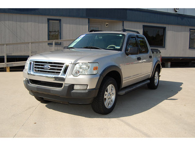 ford explorer sport trac 2007 silver suv xlt 6 cylinders automatic with overdrive 77706