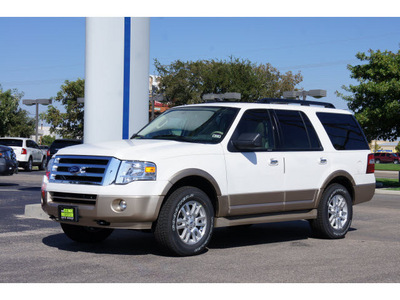 ford expedition 2013 white suv xlt 8 cylinders automatic 79407