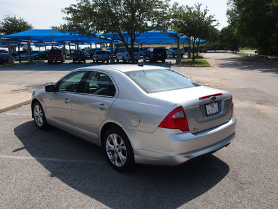 ford fusion 2012 silver sedan se gasoline 4 cylinders front wheel drive automatic 76049