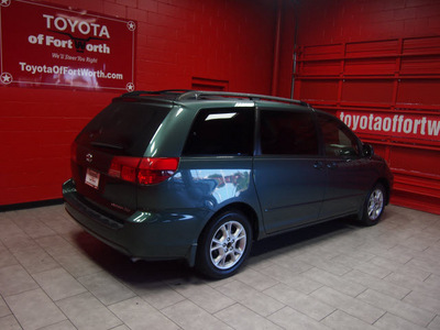 toyota sienna 2004 green van xle 7 passenger gasoline 6 cylinders front wheel drive automatic 76116