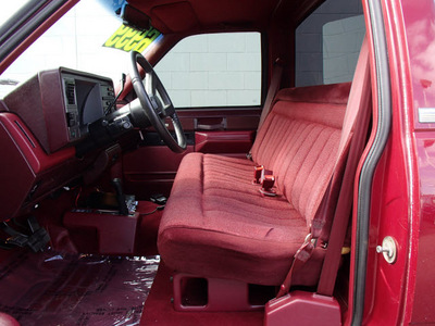 chevrolet 1500 silverado 1989 maroon pickup truck 4x4 gasoline v8 4 wheel drive automatic 98371