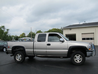 chevrolet silverado 1500 2001 lt  gray z71 lt 8 cylinders automatic 45324