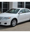 toyota camry 2011 white sedan le gasoline 4 cylinders front wheel drive automatic with overdrive 77802