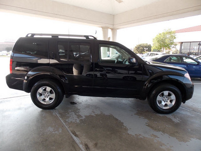 nissan pathfinder 2011 black suv s gasoline 6 cylinders 2 wheel drive automatic with overdrive 77477