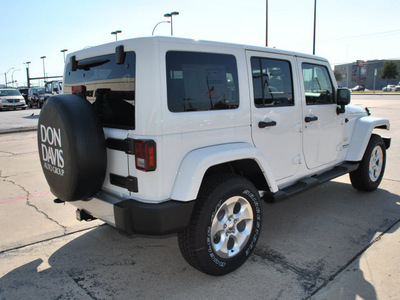 jeep wrangler unlimited 2013 white suv sahara gasoline 6 cylinders 4 wheel drive automatic 76011