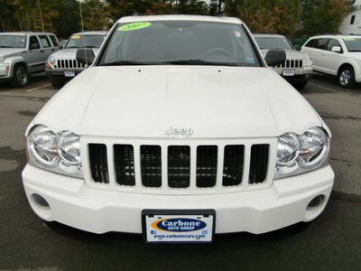 jeep grand cherokee 2007 white suv laredo gasoline 6 cylinders 4 wheel drive automatic 13502