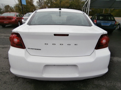 dodge avenger 2011 white sedan express gasoline 4 cylinders front wheel drive automatic 13502