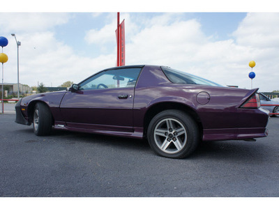 chevrolet camaro 1992 purple hatchback rs v8 6 speed manual 76543