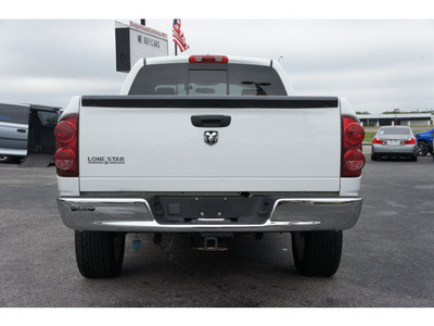 dodge ram 1500 2007 white pickup truck 8 cylinders automatic 76543