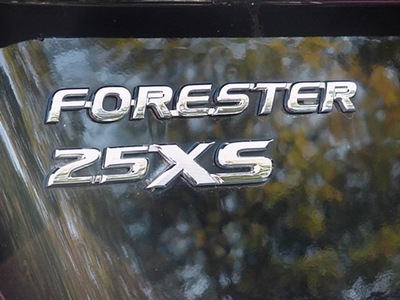 subaru forester 2005 black wagon xs 4 cylinders automatic 06019