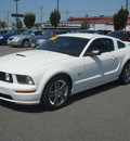 ford mustang 2008 white coupe gasoline 8 cylinders rear wheel drive 6 speed manual 99212
