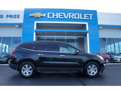 chevrolet traverse 2010 black suv 6 cylinders automatic 33177