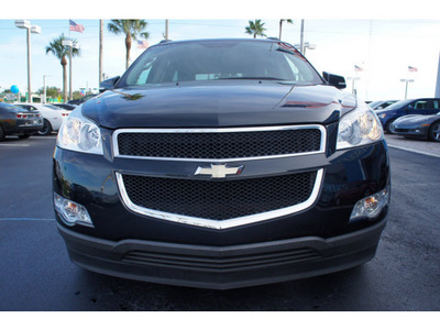 chevrolet traverse 2010 black suv 6 cylinders automatic 33177