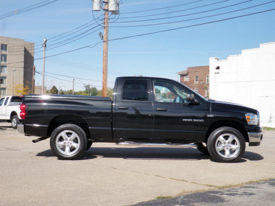 dodge ram 1500 2007 black big horn 8 cylinders automatic with overdrive 61832