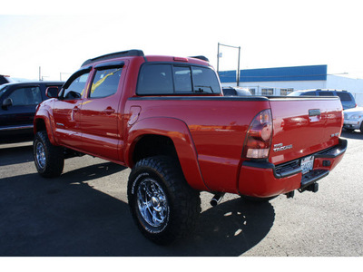 toyota tacoma 2005 red v6 gasoline 6 cylinders 4 wheel drive 5 speed manual 98632