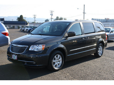 chrysler town and country 2012 dk  gray van touring flex fuel 6 cylinders front wheel drive automatic 98632