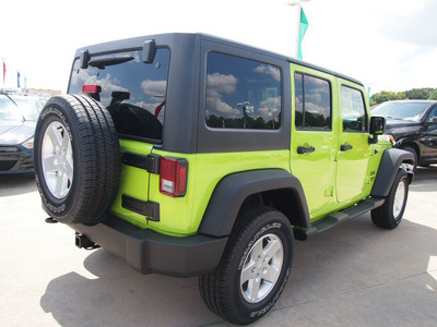 jeep wrangler unlimited 2013 green suv sport gasoline 6 cylinders 4 wheel drive automatic 77388