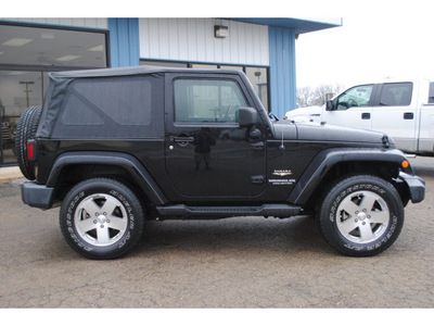 jeep wrangler 2009 black suv sahara gasoline 6 cylinders 4 wheel drive automatic 78861