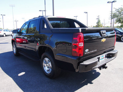 chevrolet avalanche 2009 black suv lt gasoline 8 cylinders 2 wheel drive automatic 75075