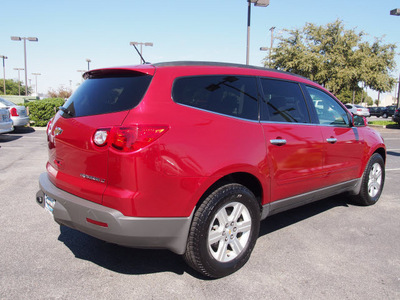 chevrolet traverse 2012 red lt gasoline 6 cylinders all whee drive automatic 75075