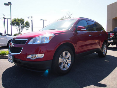 chevrolet traverse 2012 red lt gasoline 6 cylinders all whee drive automatic 75075