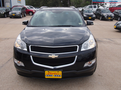 chevrolet traverse 2010 black suv lt 6 cylinders automatic 77340