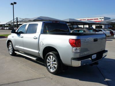 toyota tundra 2011 silver platinum 8 cylinders automatic 76087