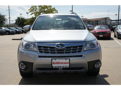 subaru forester 2013 silver wagon 2 5x limited gasoline 4 cylinders all whee drive automatic 77099