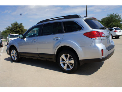 subaru outback 2013 silver wagon 2 5i limited gasoline 4 cylinders all whee drive automatic 77099