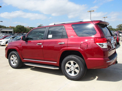 toyota 4runner 2013 dk  red suv sr5 gasoline 6 cylinders 4 wheel drive automatic 76011