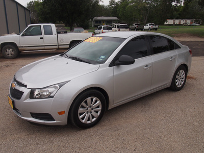 chevrolet cruze 2011 silver sedan ls 4 cylinders automatic 77864