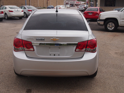 chevrolet cruze 2011 silver sedan ls 4 cylinders automatic 77864