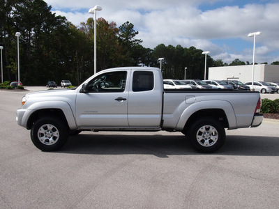 toyota tacoma 2011 silver prerunner gasoline 4 cylinders 2 wheel drive automatic 28557