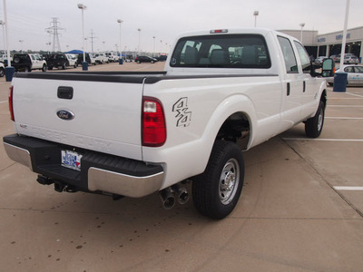 ford f 350 2012 white xl 8 cylinders automatic 76108
