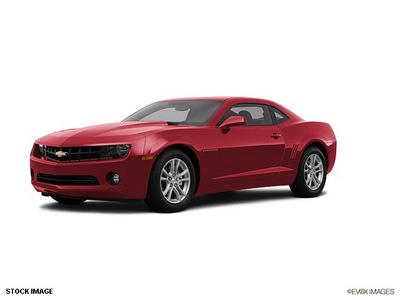 chevrolet camaro 2013 red coupe gasoline 6 cylinders rear wheel drive 6 spd auto rr vision pkg 6 mths onstar directions conn lpo,c 77090