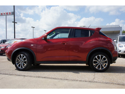 nissan juke 2012 red sl gasoline 4 cylinders front wheel drive automatic 76543