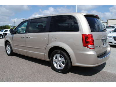 dodge grand caravan 2012 beige van flex fuel 6 cylinders front wheel drive shiftable automatic 77017