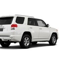toyota 4runner 2013 white suv gasoline 6 cylinders 2 wheel drive not specified 75067