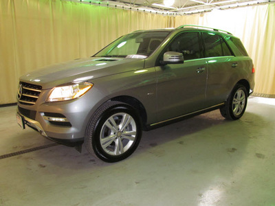 mercedes benz m class 2012 gray suv ml350 4matic gasoline 6 cylinders all whee drive automatic 44883
