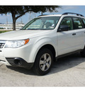 subaru forester 2013 white wagon 2 5x gasoline 4 cylinders all whee drive automatic 77099