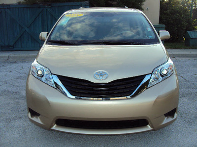 toyota sienna 2011 tan van le gasoline 6 cylinders front wheel drive automatic 32901