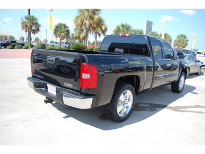 chevrolet silverado 1500 2009 black pickup truck lt 8 cylinders automatic with overdrive 77642